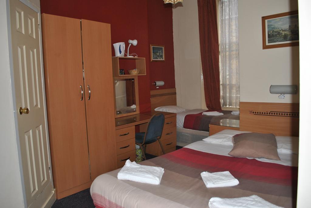 Triple Room,111955320:JPEG