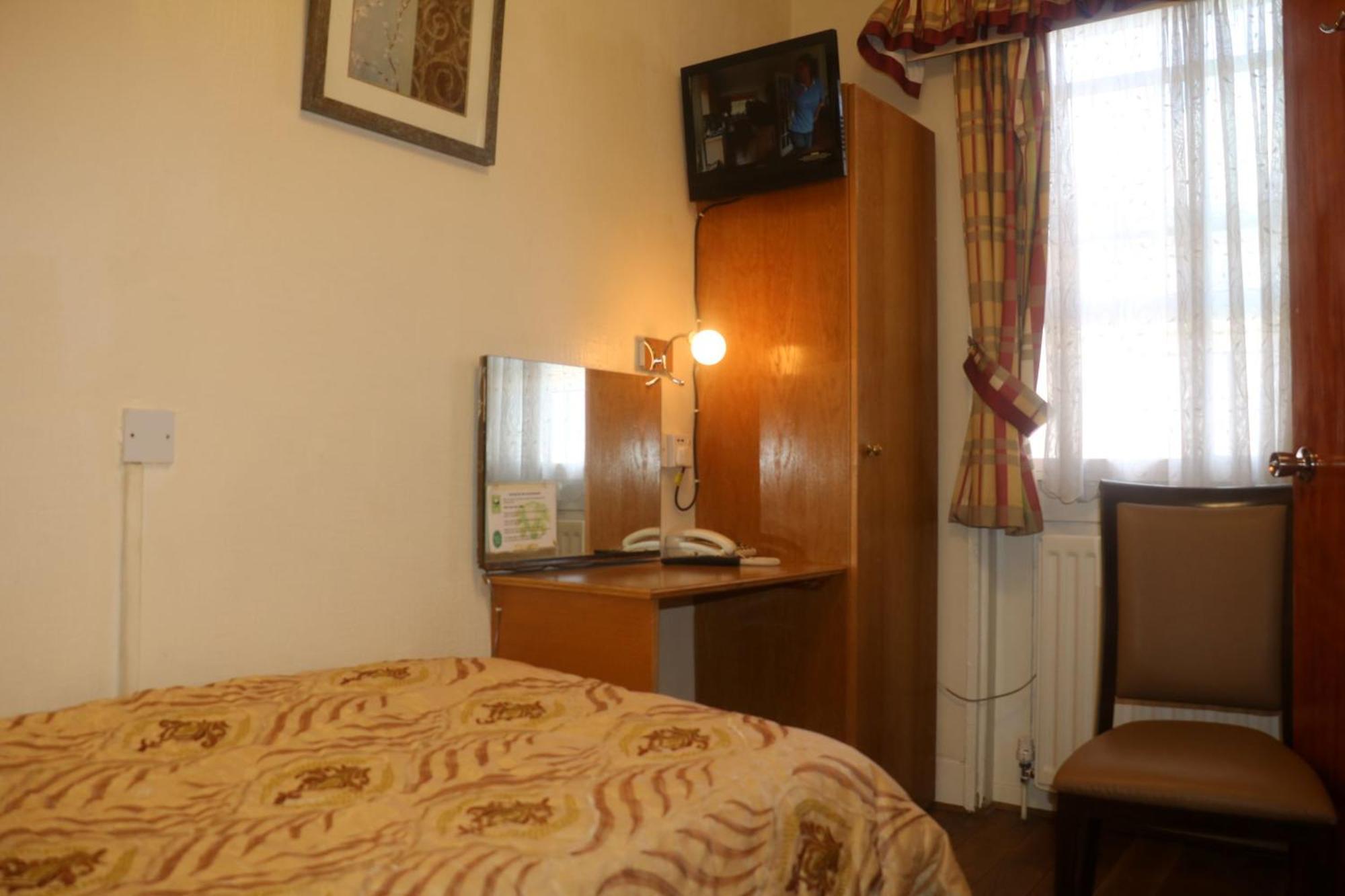 Single Room,1208677963:JPEG