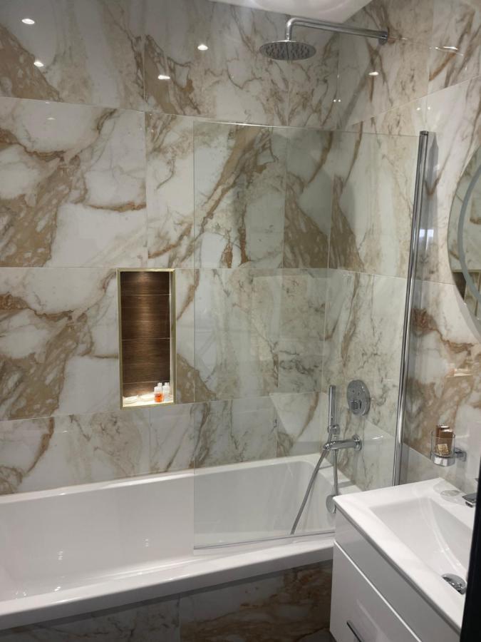 Luxury Triple Room