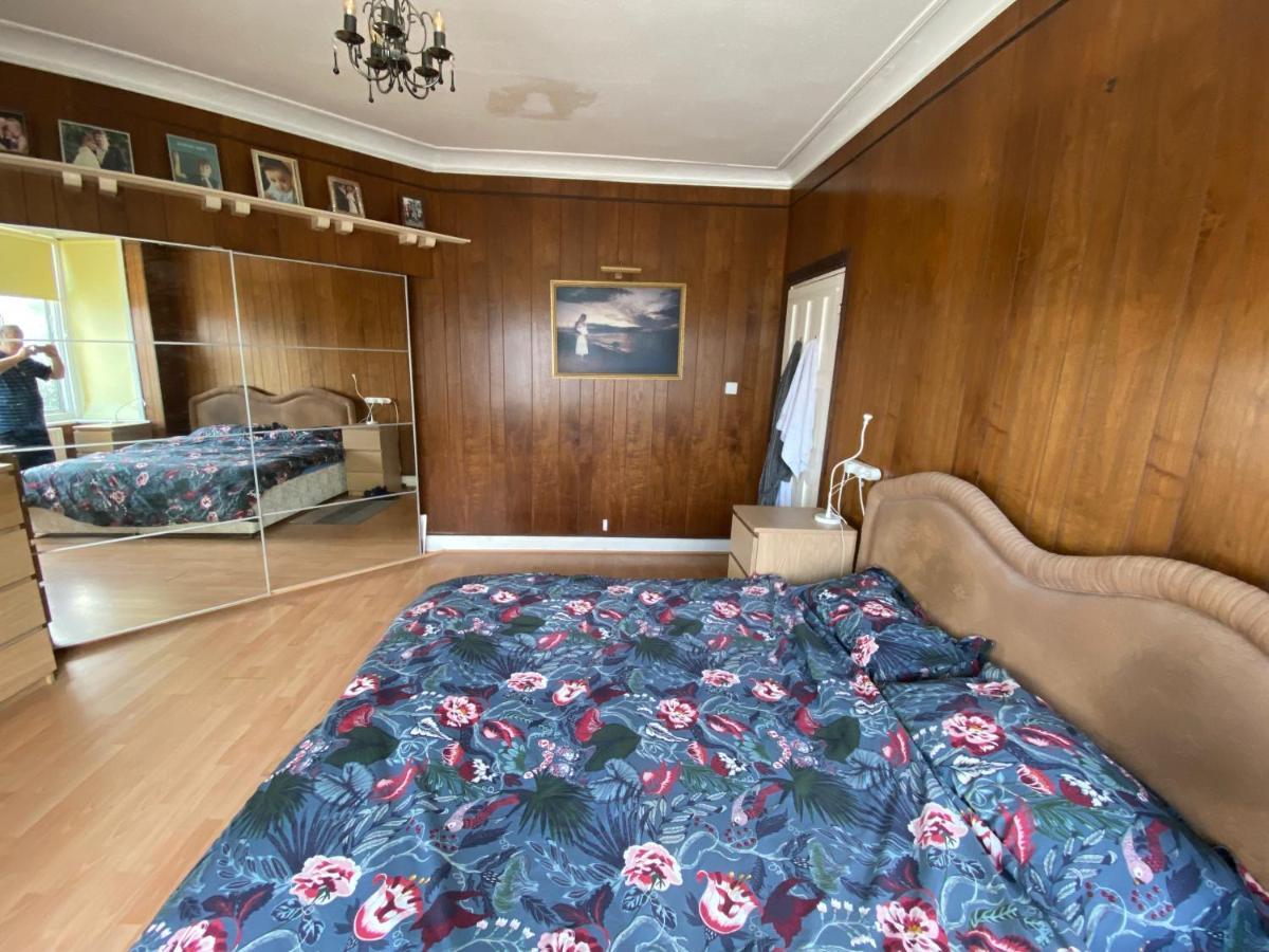Quarto Superior com Cama King-size