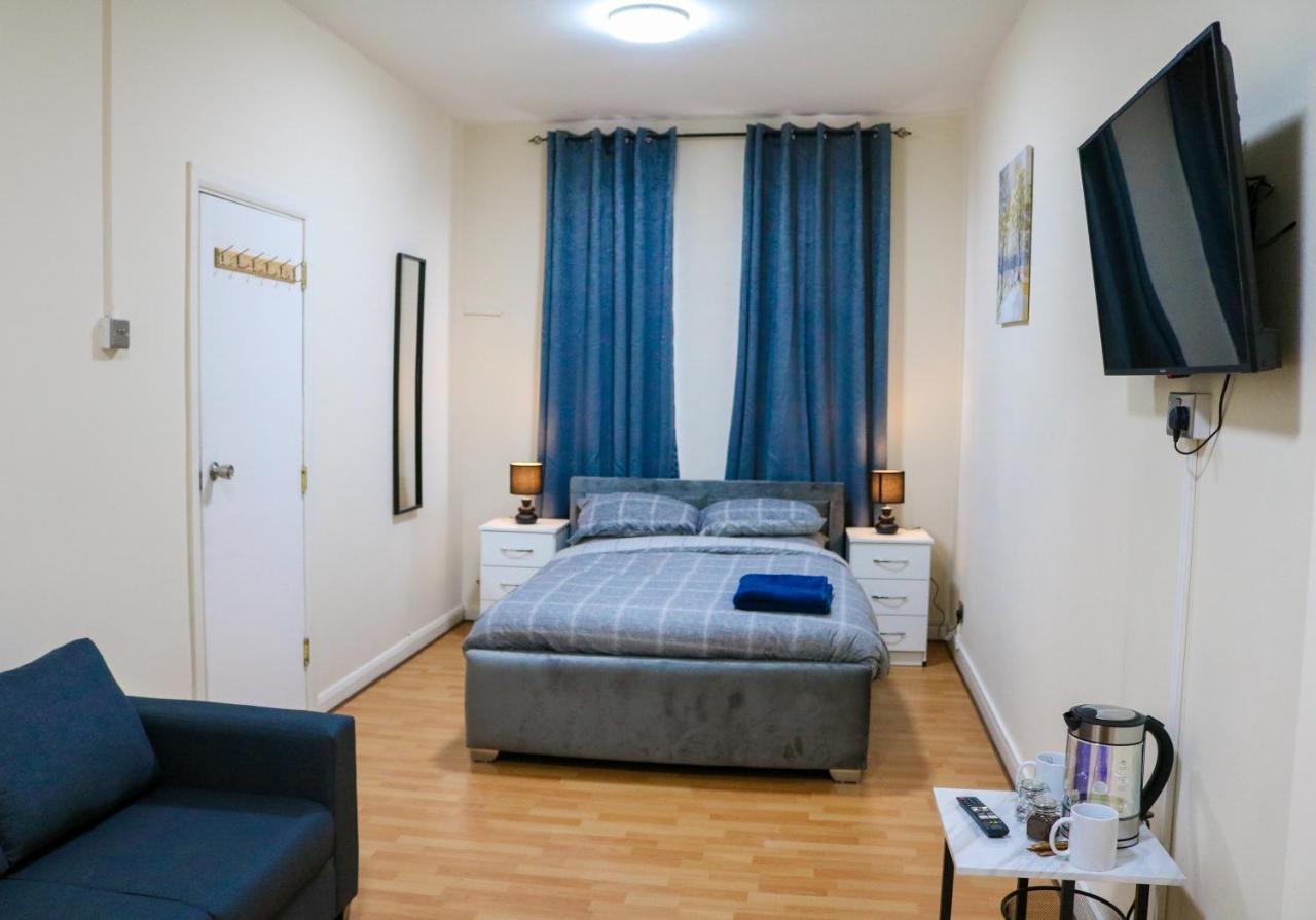 Double Room,1345746368:JPEG