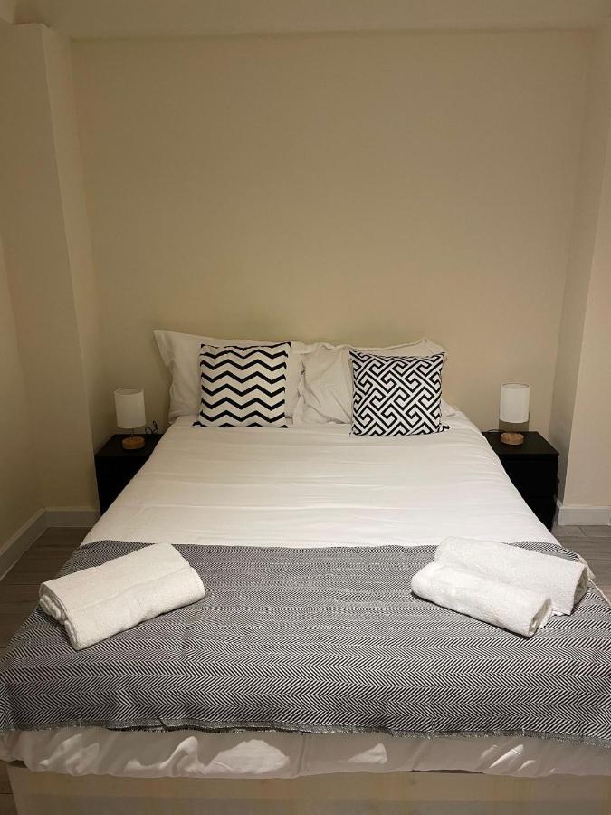 Deluxe King Suite,1550442859:JPEG