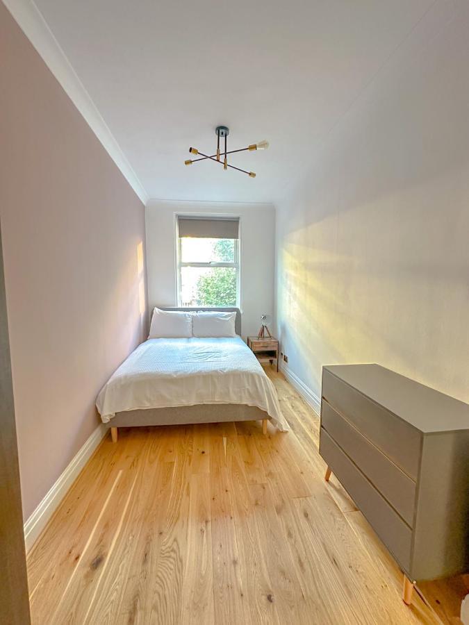 Apartment mit Balkon