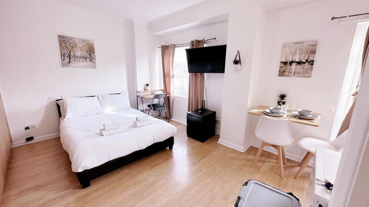 Studio with Balcony