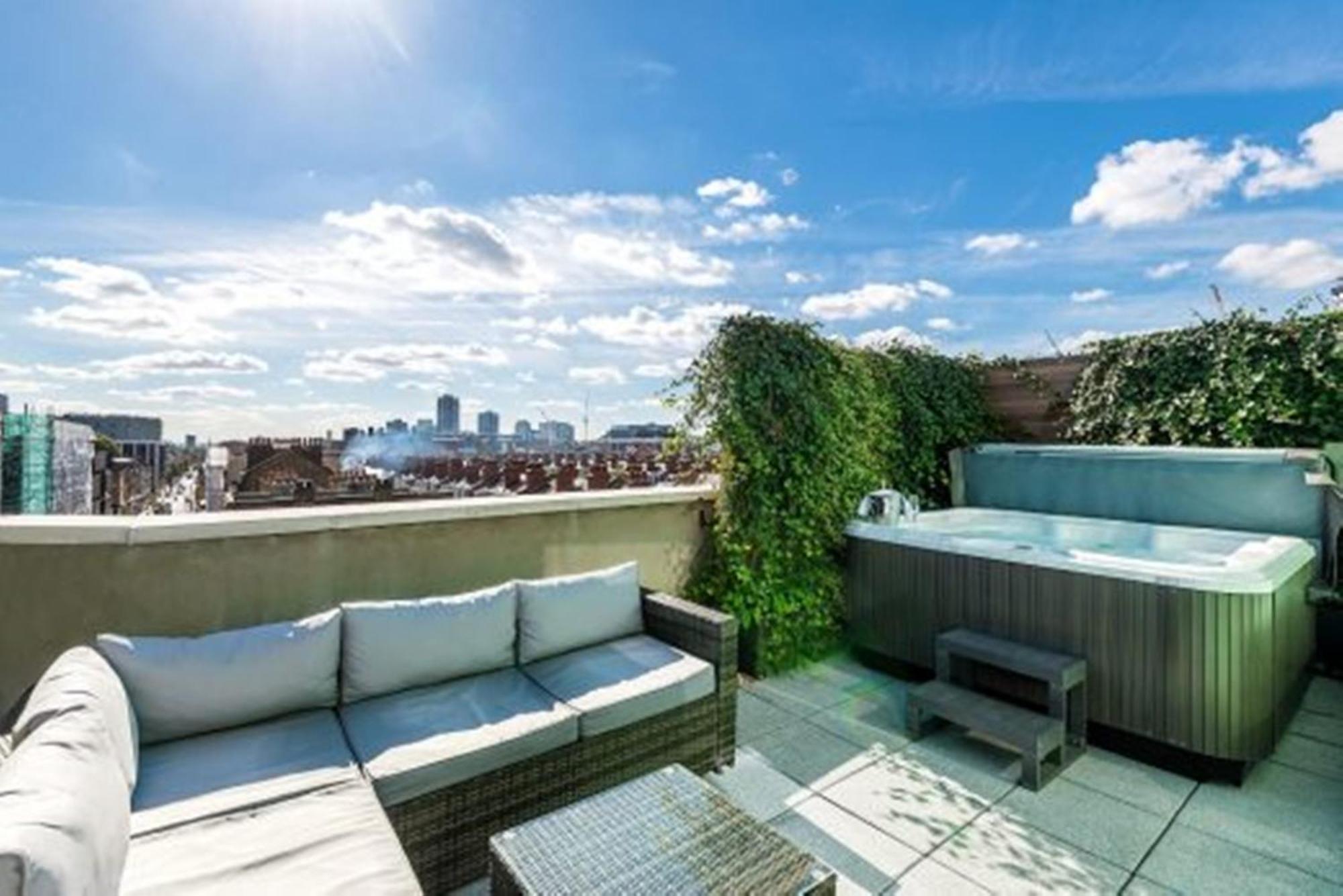 Deluxe Doppelzimmer mit Terrasse und Whirlpool