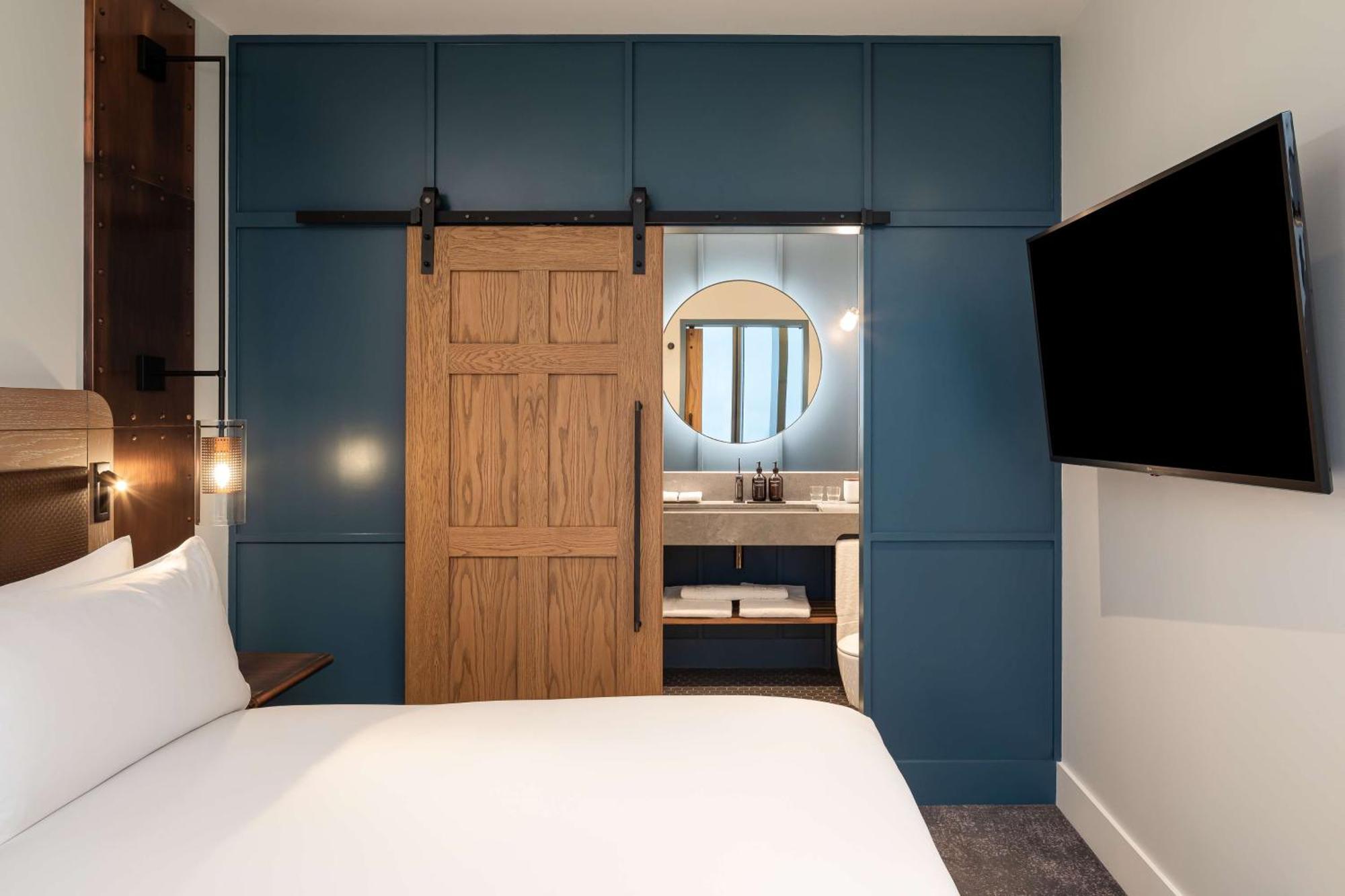 Gantry Suite