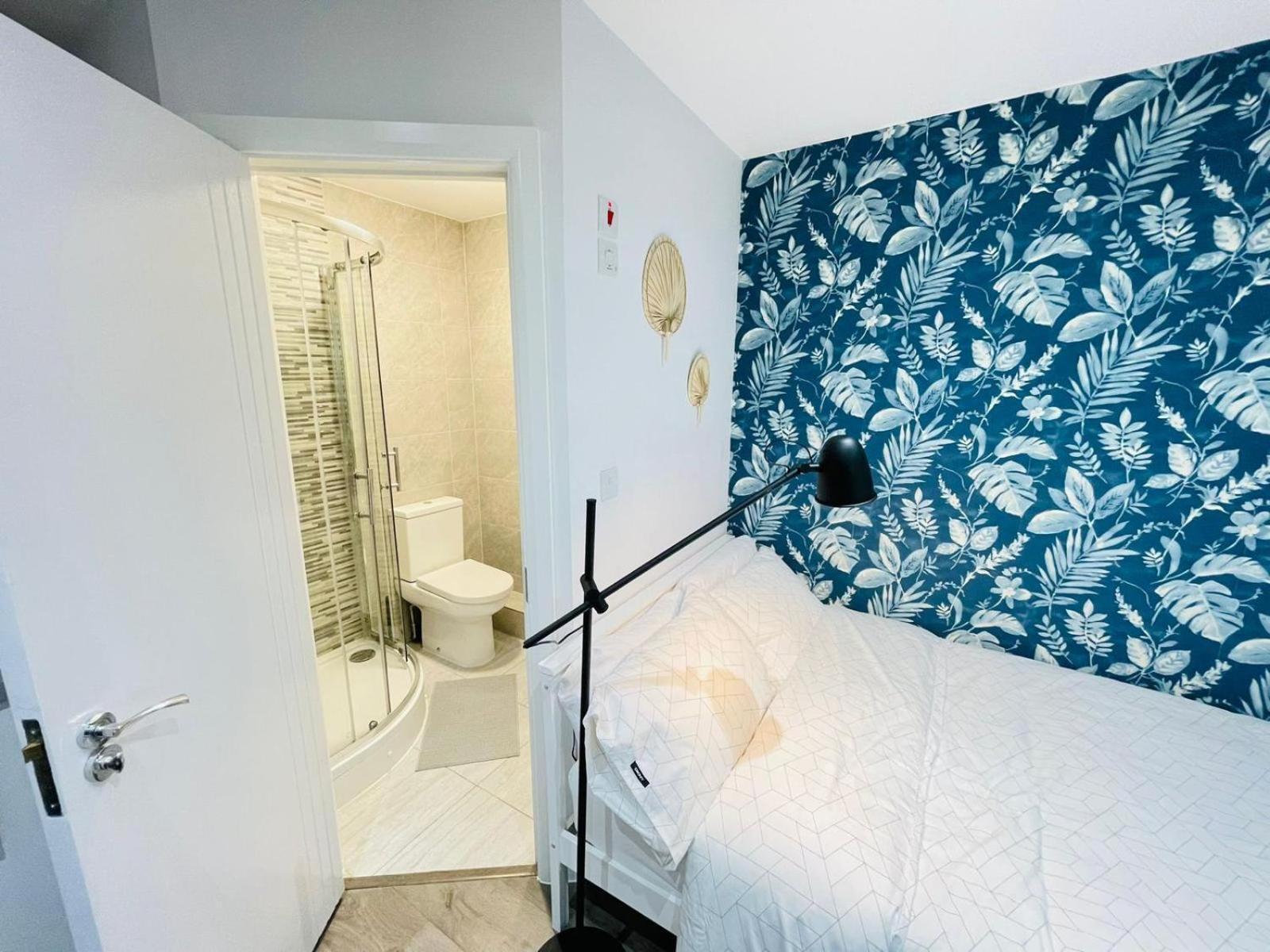 Deluxe Apartment,1589764756:JPEG