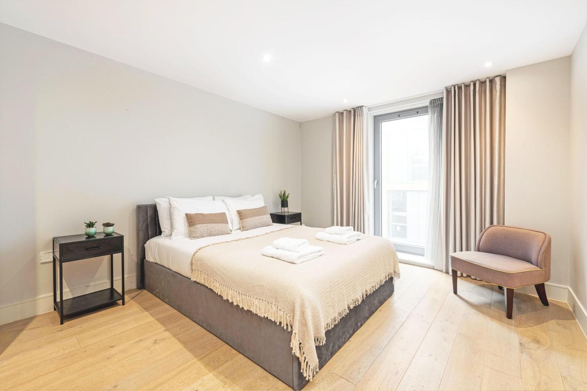 Two-Bedroom Apartment Balcony,1654220446:JPEG