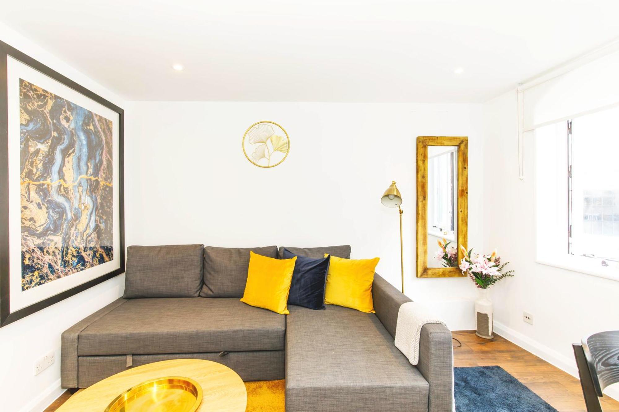 One-Bedroom Apartment,1657121945:JPEG