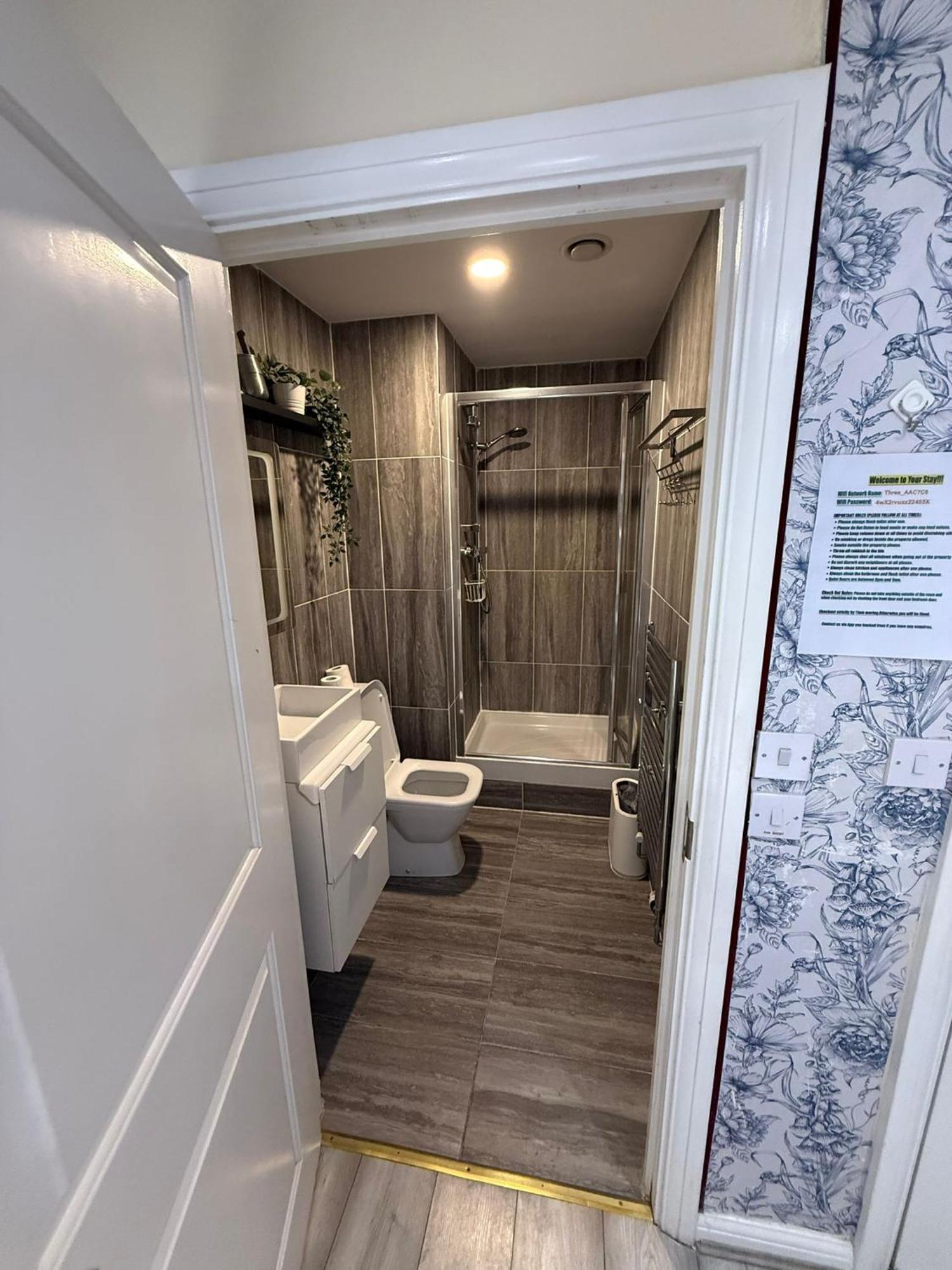 Double Room with Private Bathroom