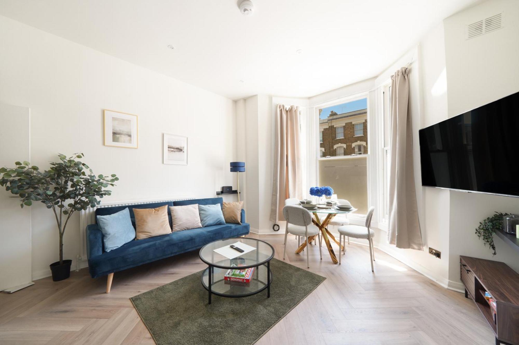 Two-Bedroom Deluxe Apartment
