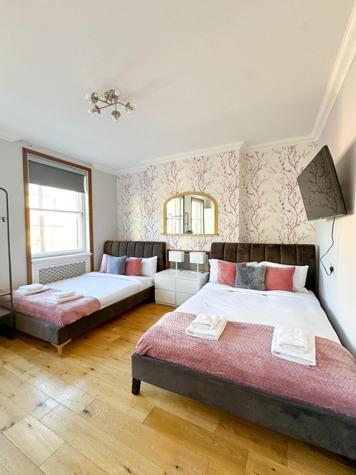 Quadruple Room with Bath