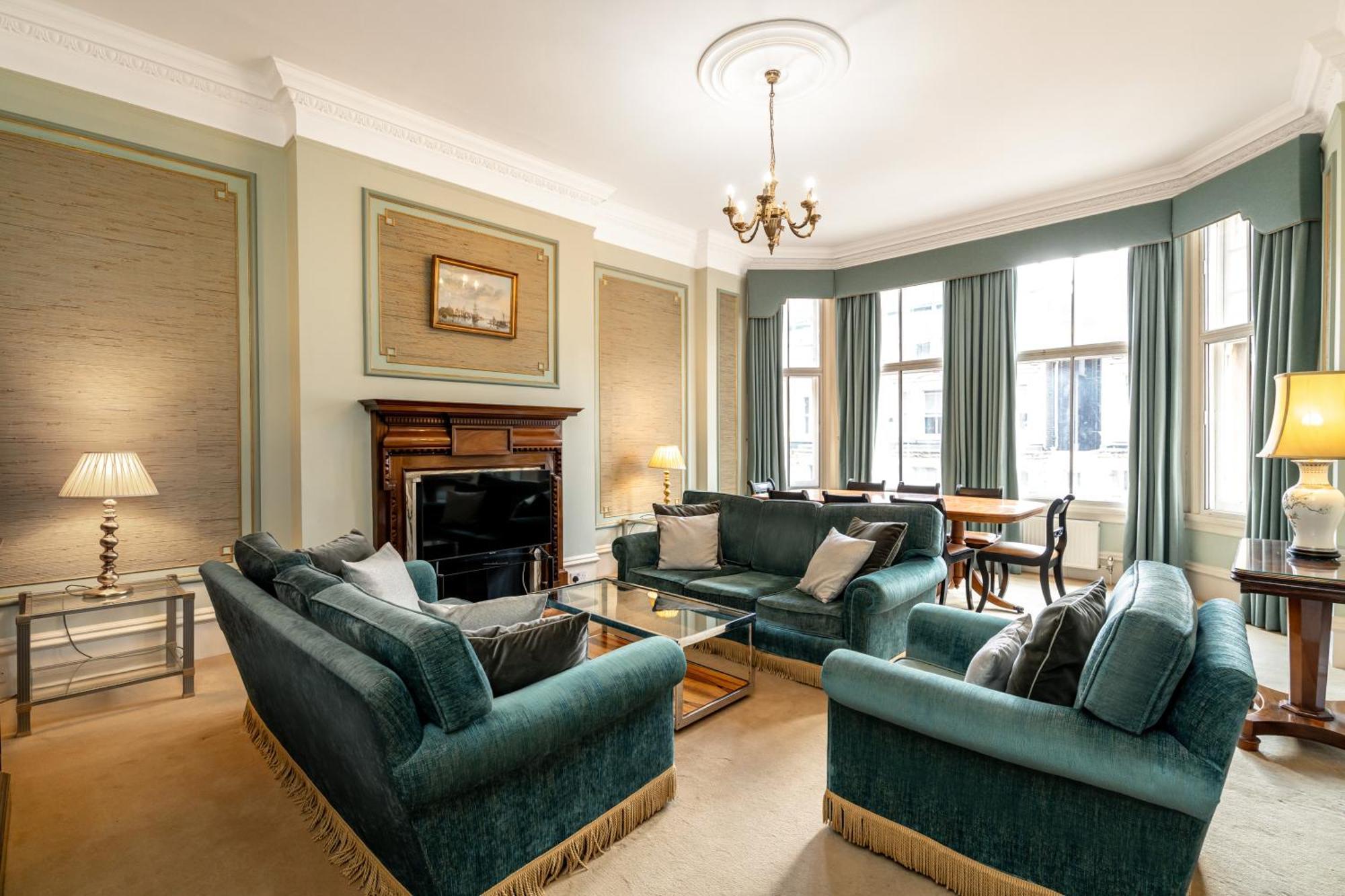 Four-Bedroom Apartment,1758387493:JPEG
