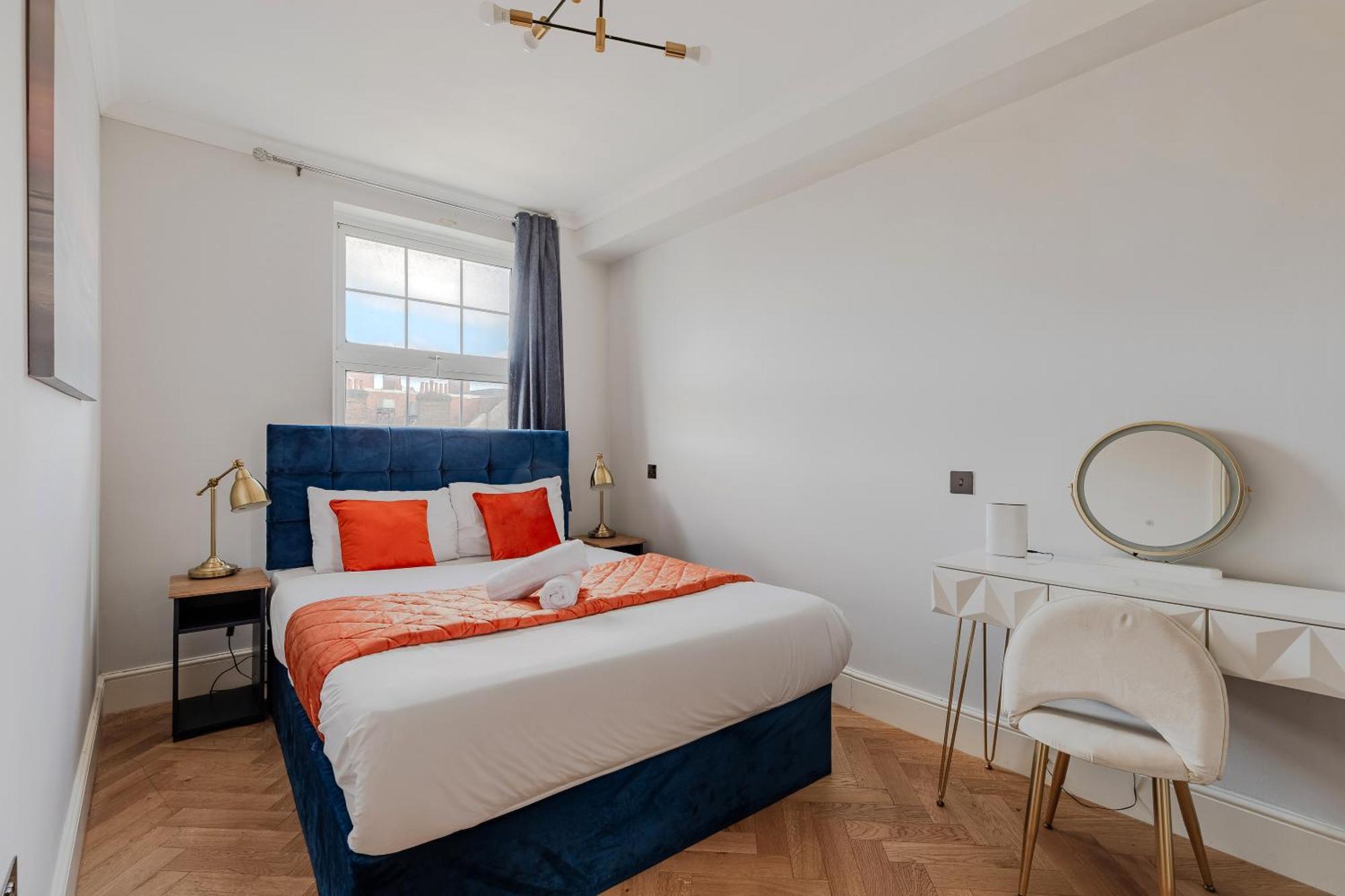 One-Bedroom Apartment with City View