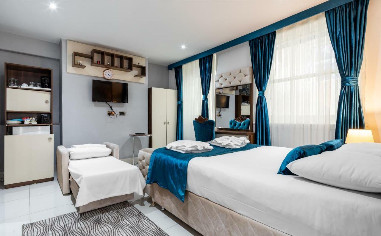 Family Room with Private Bathroom