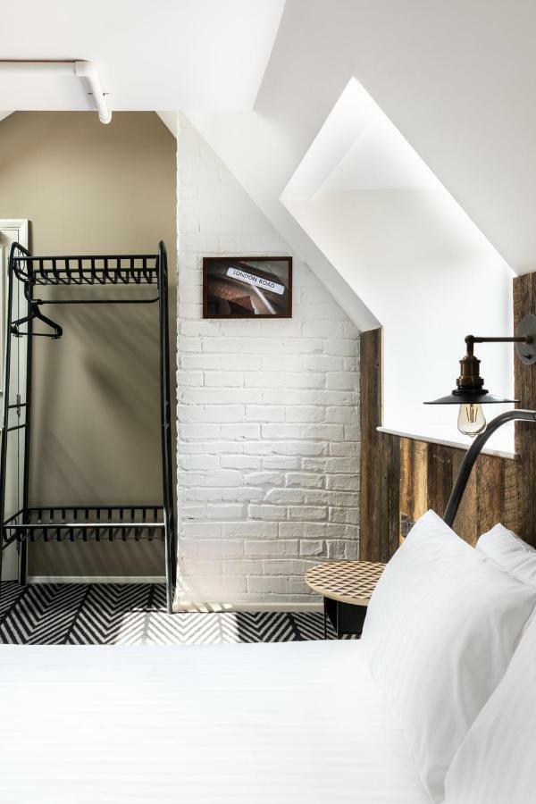 Double Room,846561800:JPEG