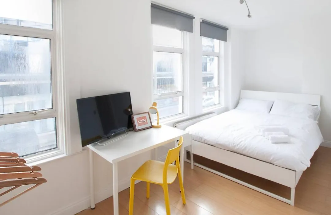 Tooting Broadway Studios & Rooms By Primecityhosts-1