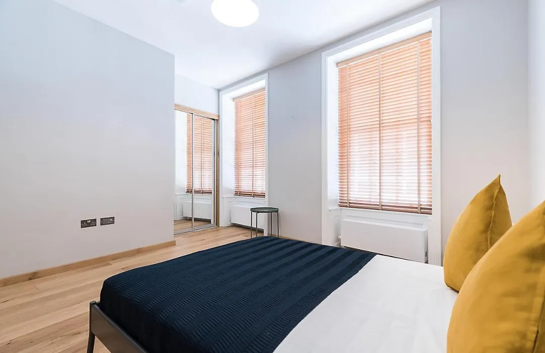 Stylish Stays By Russel Square-1