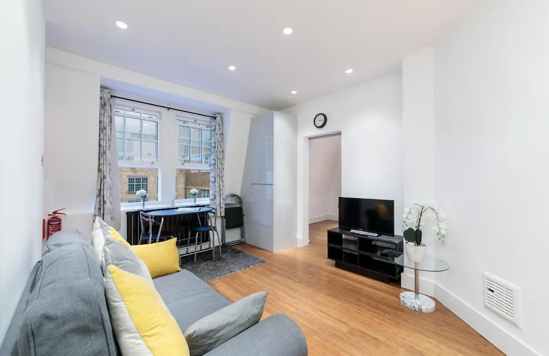 Oxford Circus Luxury Holiday Let-1