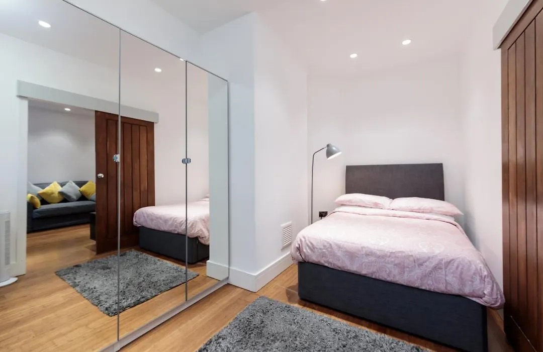 Oxford Circus Luxury Holiday Let-1