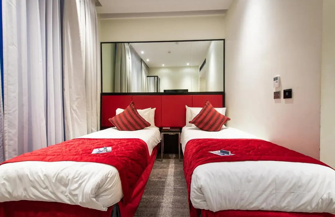 Crowne Plaza London Battersea-1