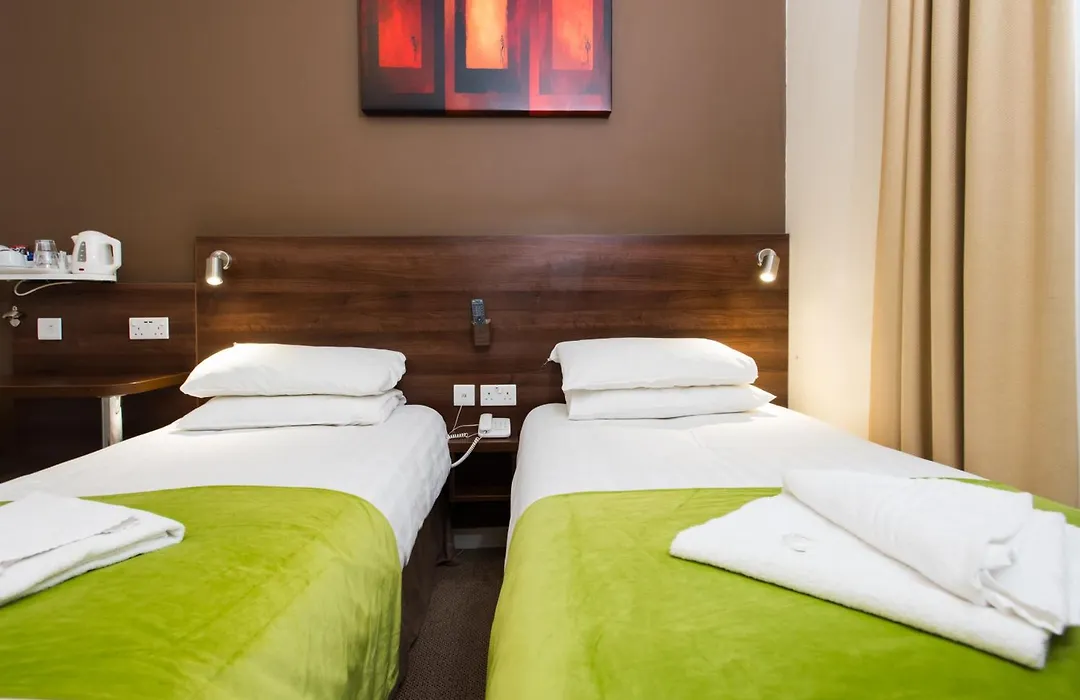Marble Arch Inn-1