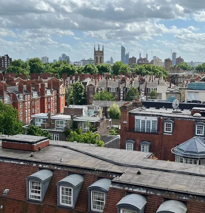 Super Located Studio In South Ken At Chelsea Cloister-1