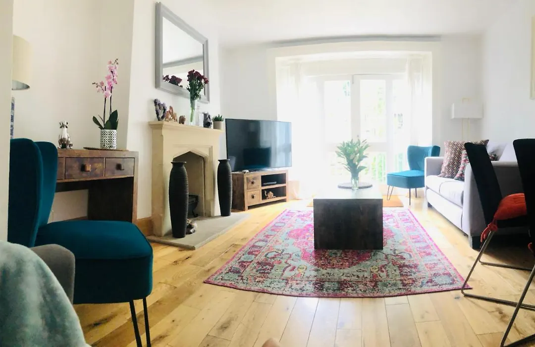 2 Bedroom Apartment Close To Camden Town-1