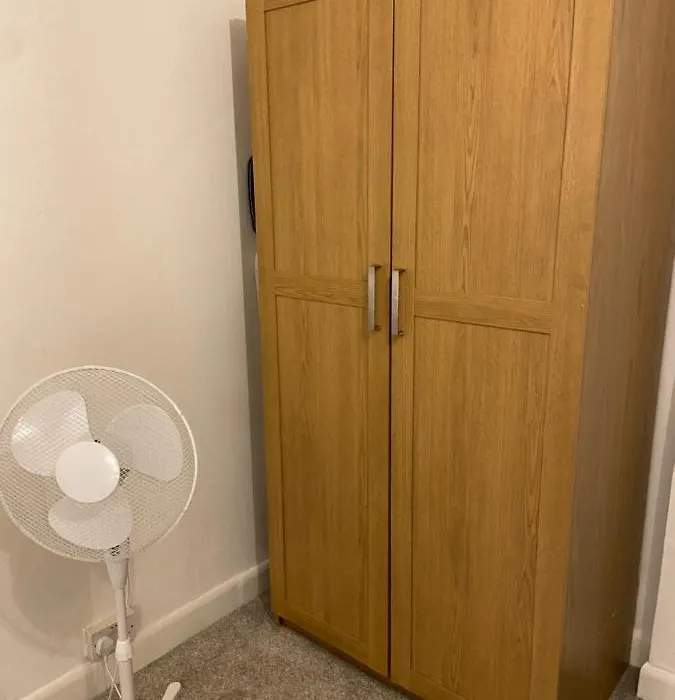 Lovely, Recently Refurbished Four Bedroom House..-1