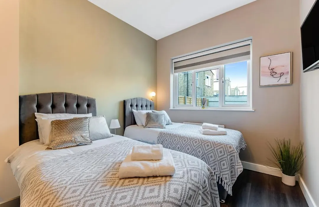 Elegant Studio - Perfect For Explorers-1