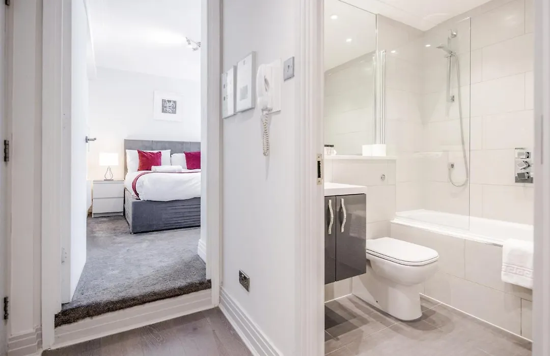 Roomspace Serviced Apartments - River House-1