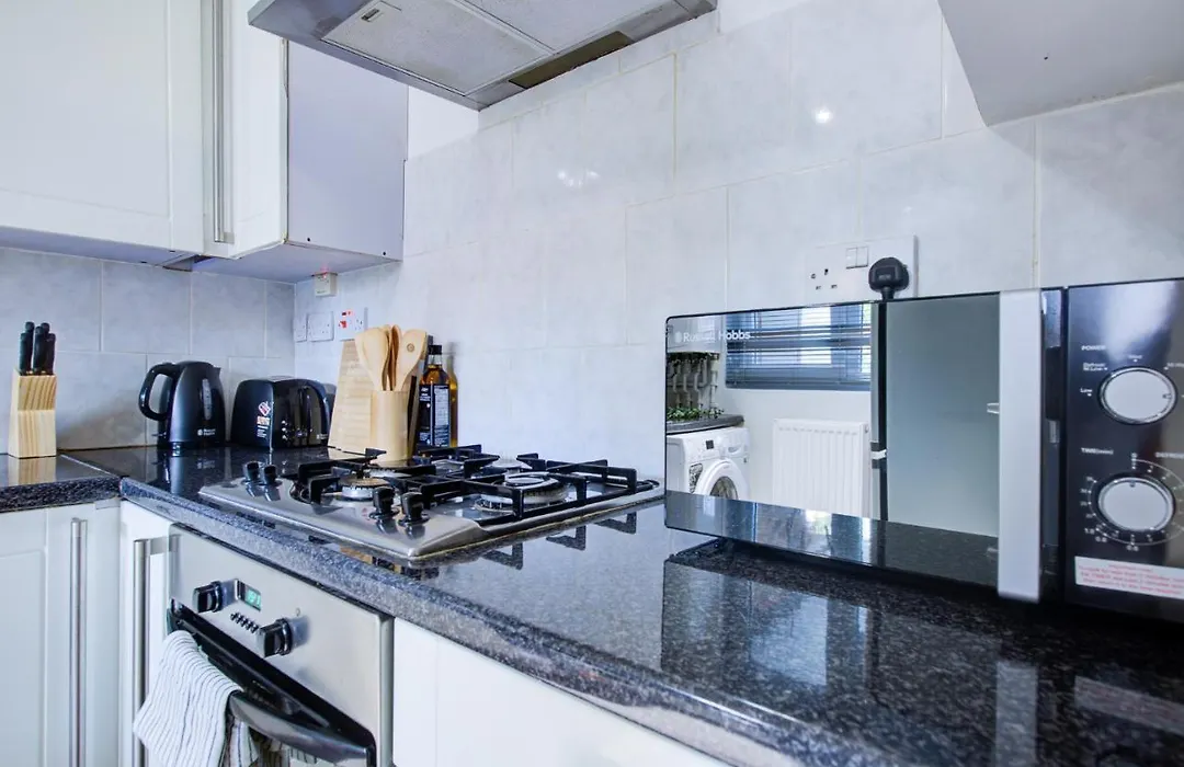 Spacious Studio In Elephant And Castle With Easy Access To Central London-1