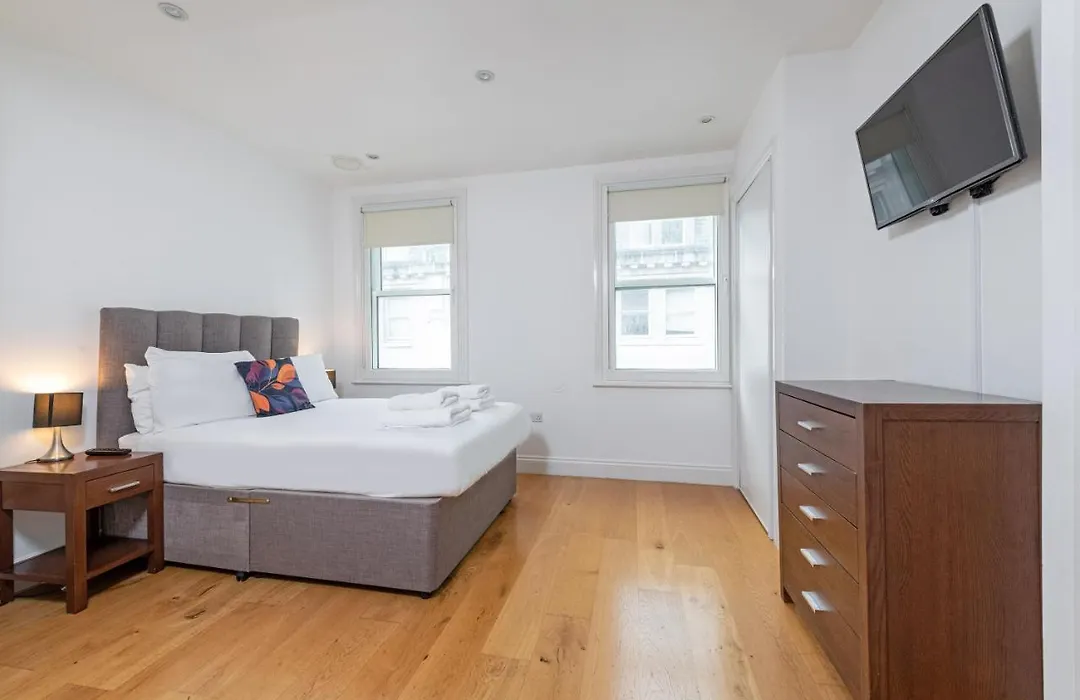 Stayo Oxford Street-1