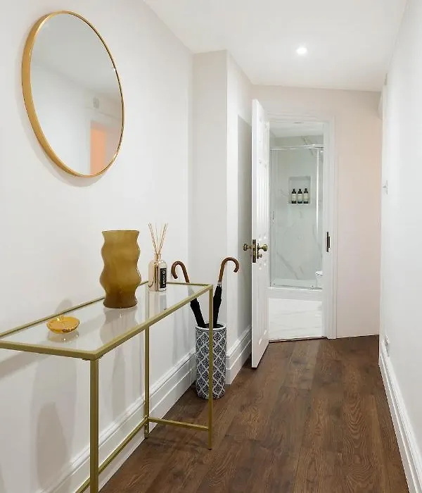 Chelsea Apartment | Stamford Bridge, King'S Road & River Thames-1