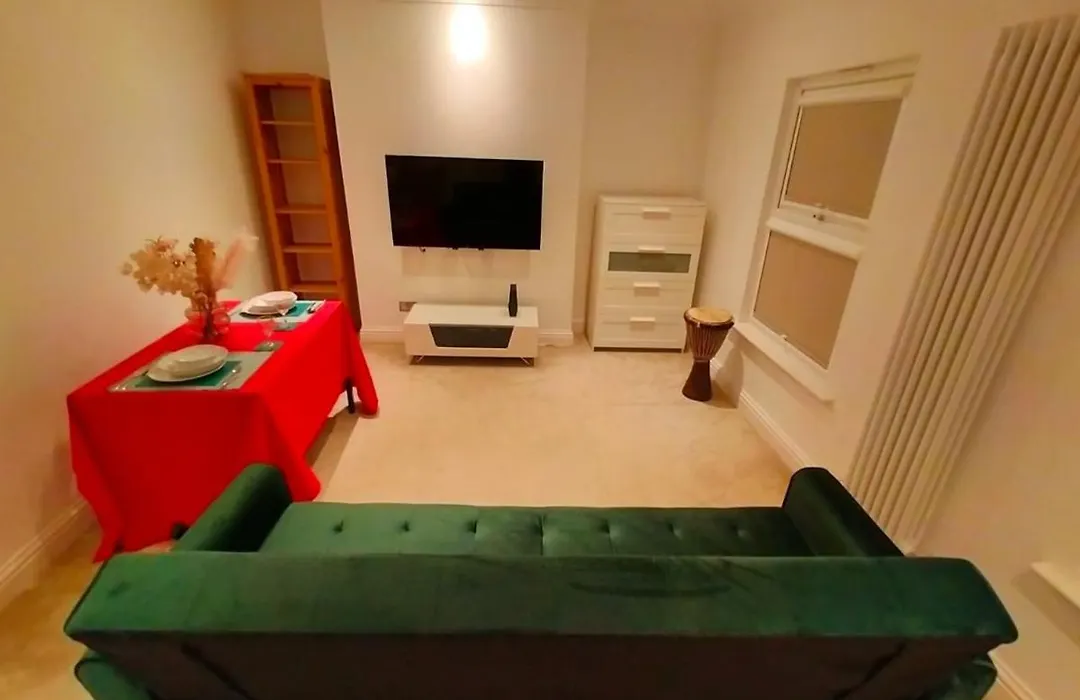 Fully-Equipped Flat In The City Of London-1