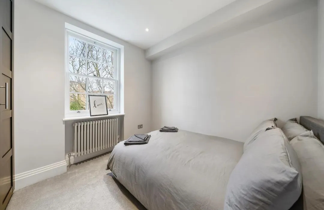 Modern 4 Bedroom Townhouse With Cinema Room In The Heart Of London Se1-1