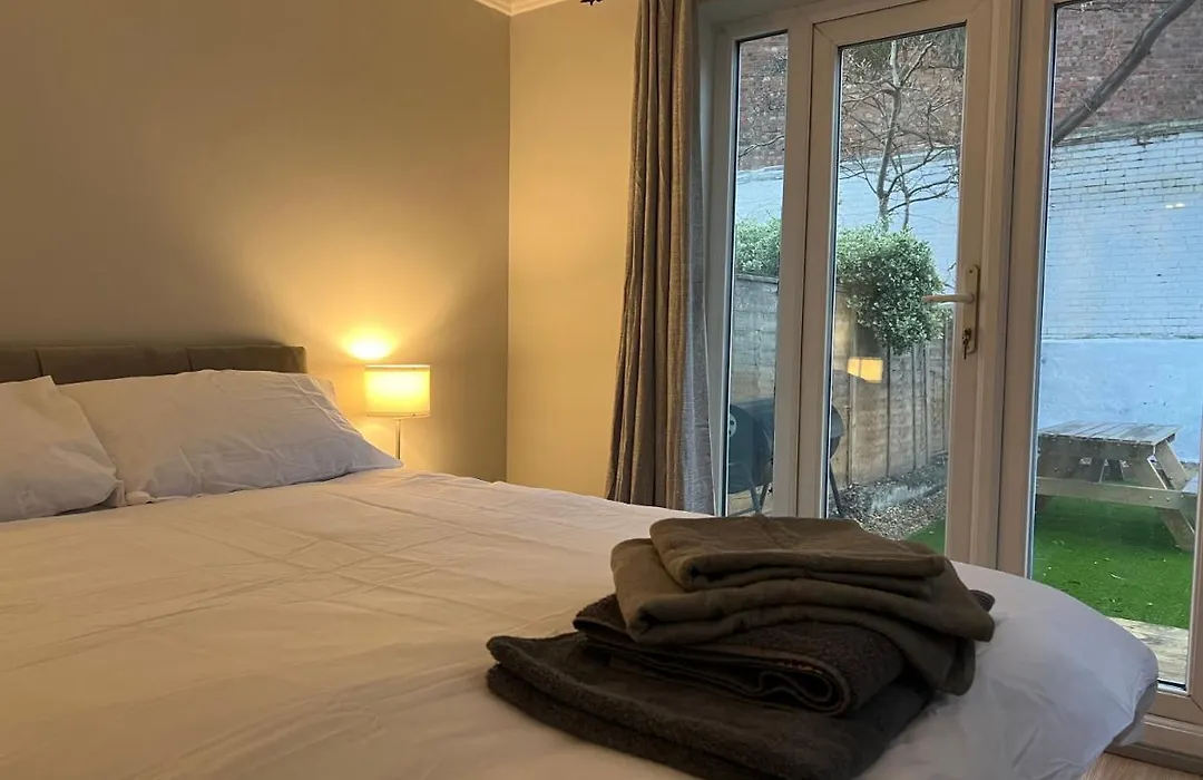 Lovely 2-Bedroom Victorian Flats-1