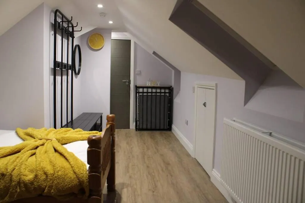 5 Star Apartment-1