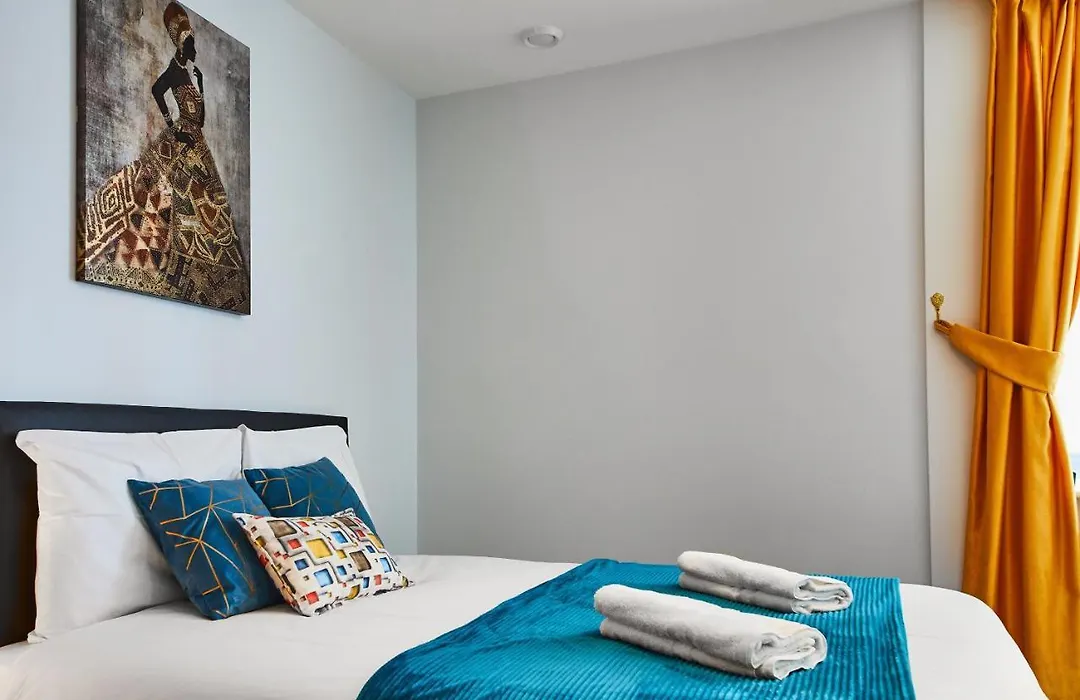 Elegant Plus Luxury Apartments-1