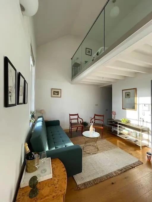 Shoreditch Loft-1