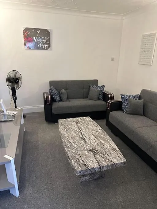Gorgeous 5 Bedroom House-1