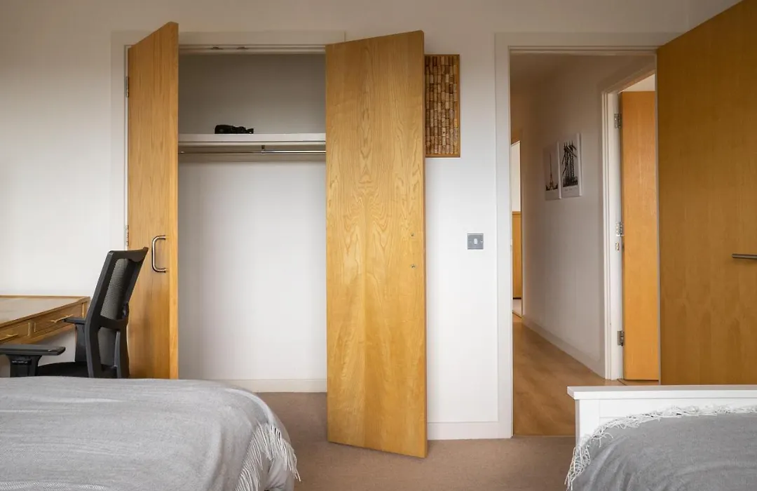 City Air Apartments - Shadwell - Great Transport Links-1