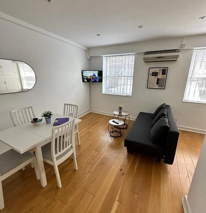 2B Soho Studios By Indigo Flats Sleeps 4-1