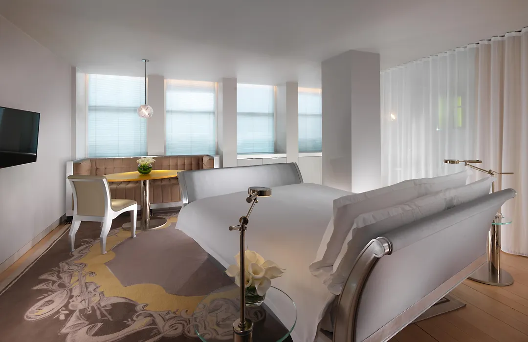 Sanderson London-1