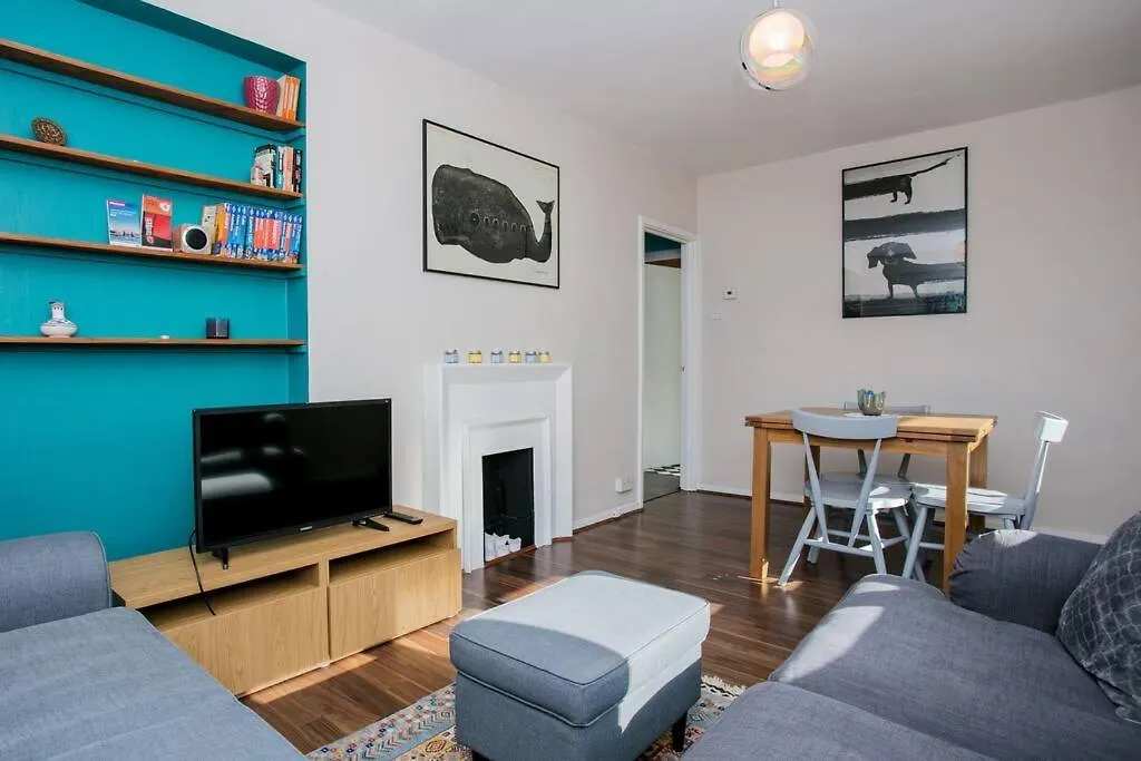Lovely 1 Bedroom Apartment W/ Balcony In Dalston-1