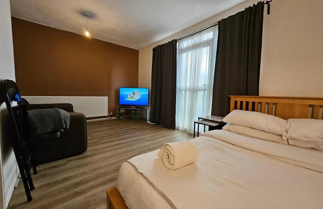 Flat In Camden Town-1