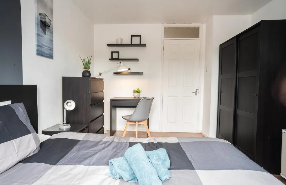 Olympic Apartment - Stratford-1
