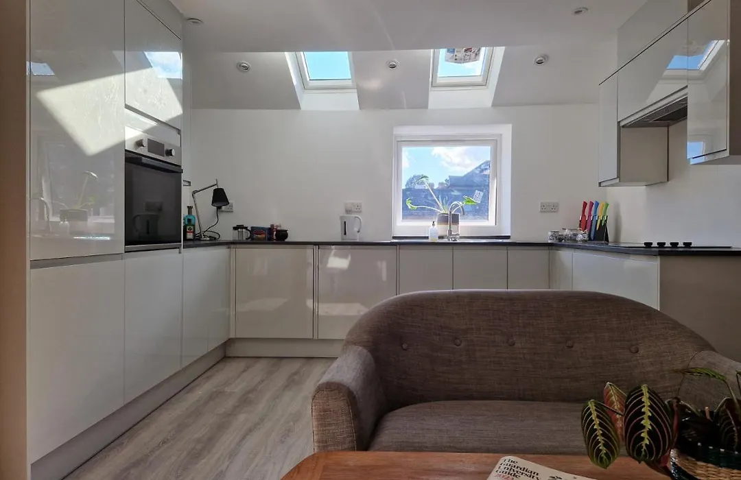 Luxury London Oasis-1
