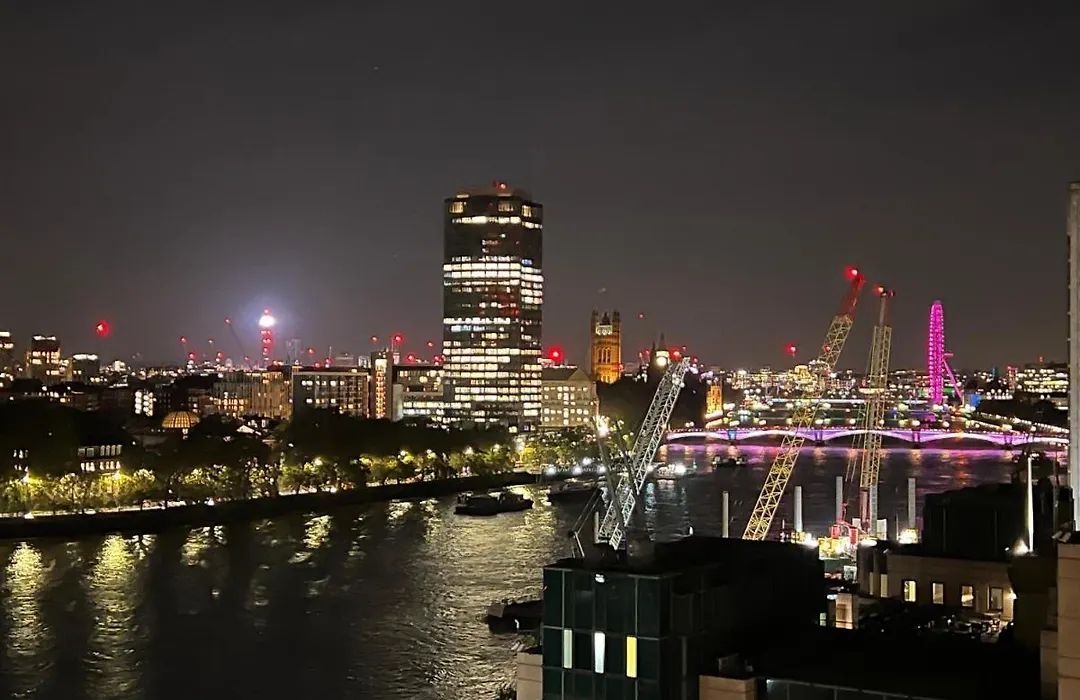 St George Thames Apartment-1
