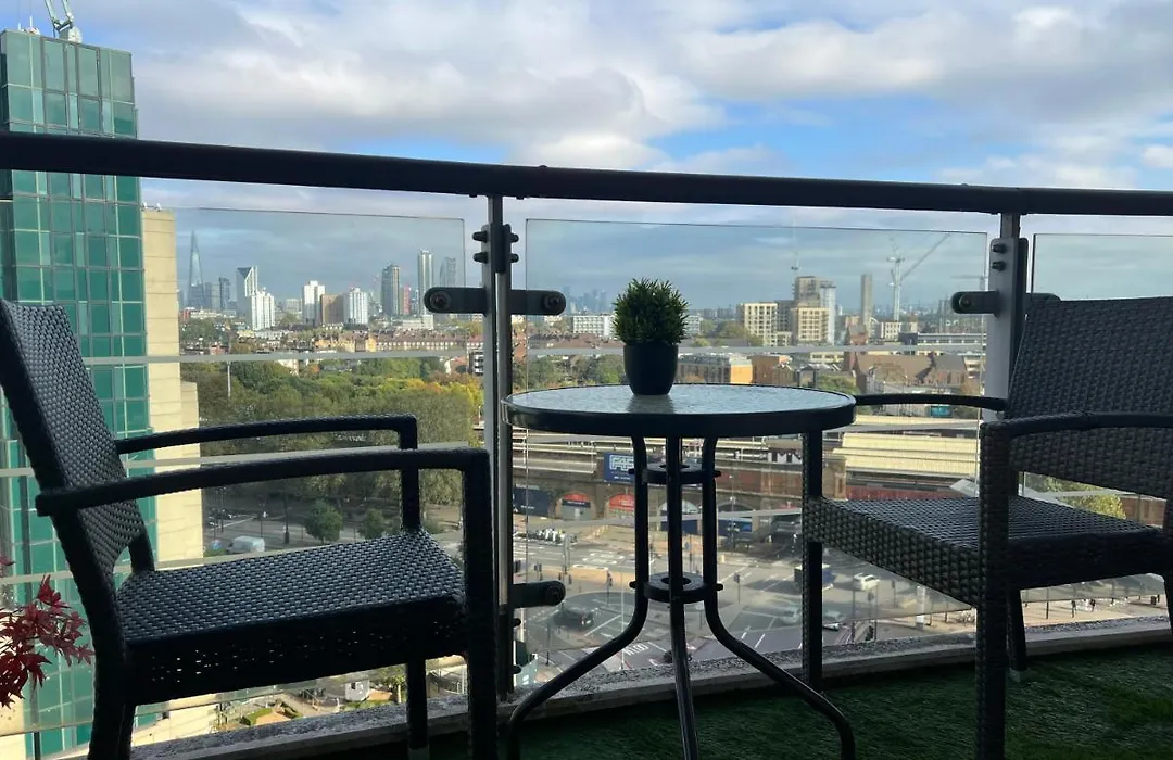 St George Thames Apartment-1